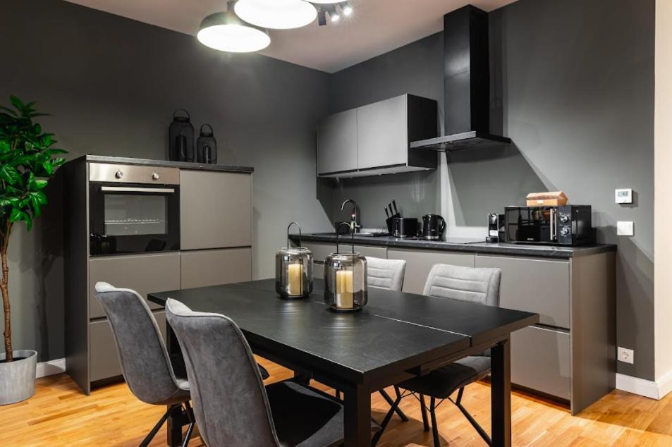 Authentic Apartment Next To Schwedenplatz Vienne Extérieur photo