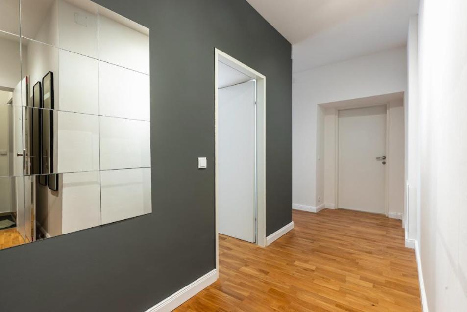 Authentic Apartment Next To Schwedenplatz Vienne Extérieur photo